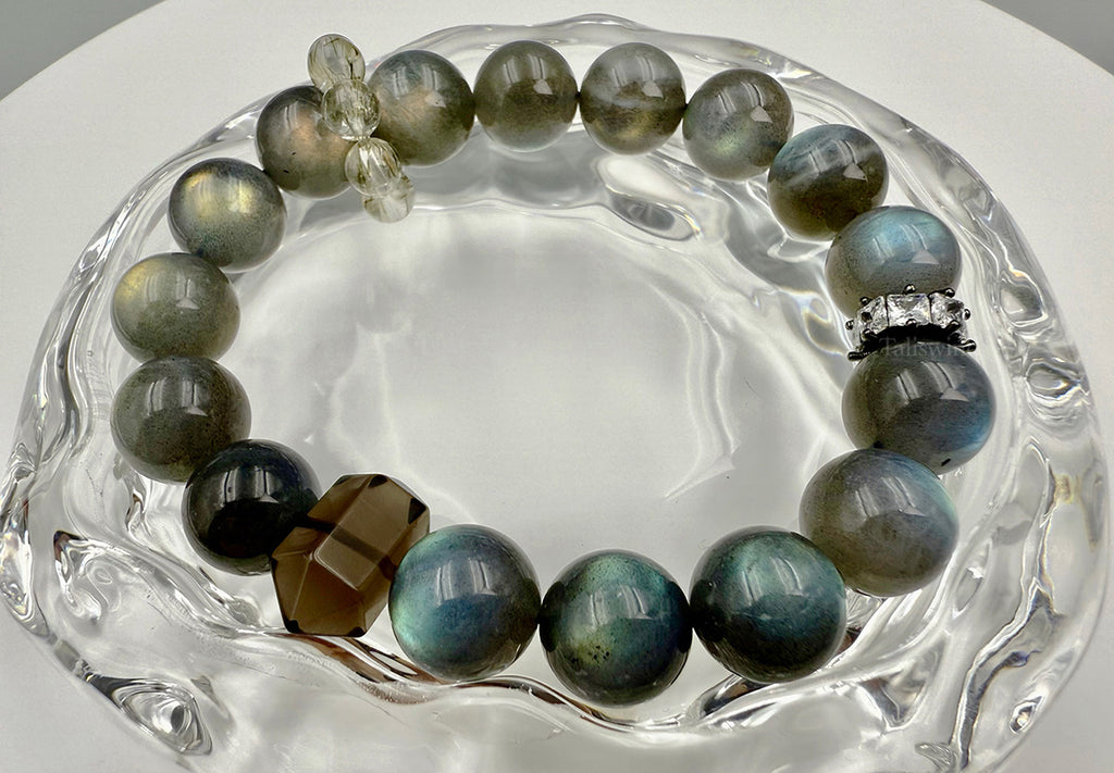 Mystic Moonlight Bracelet – Gray Moonstone Matrix · Moonlit Gradient